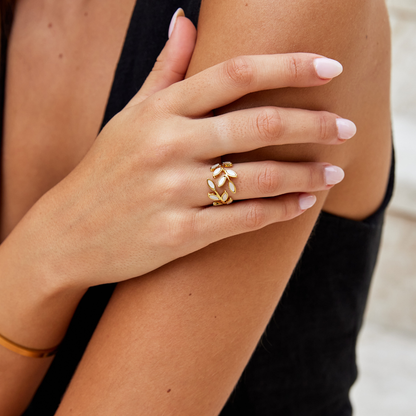 Gold Leaf Motif Ring